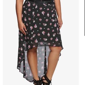 Torrid maxi hi lo floral skirt size 12.
